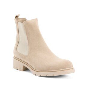LA CANADIENNE Sand Suede Jax Chelsea Boots